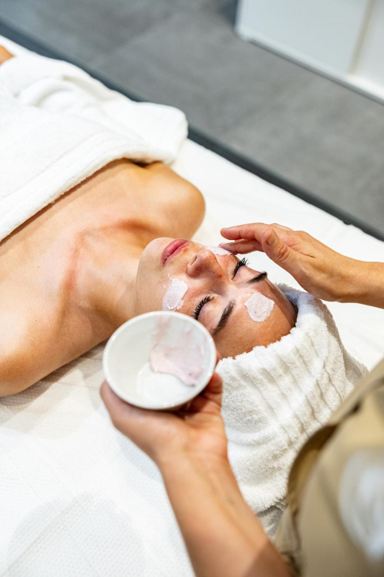 ホテル Marino Wellness アリ・テルメ エクステリア 写真